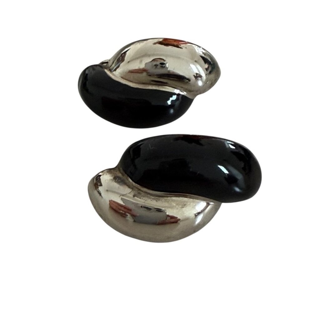 CAROLEE Modernist Clip on Earrings Silver Black Enamel vtg